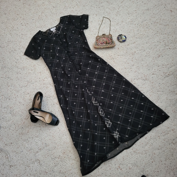 L.G.S. Elegant Black Patterned Dress - Picture 1 of 2